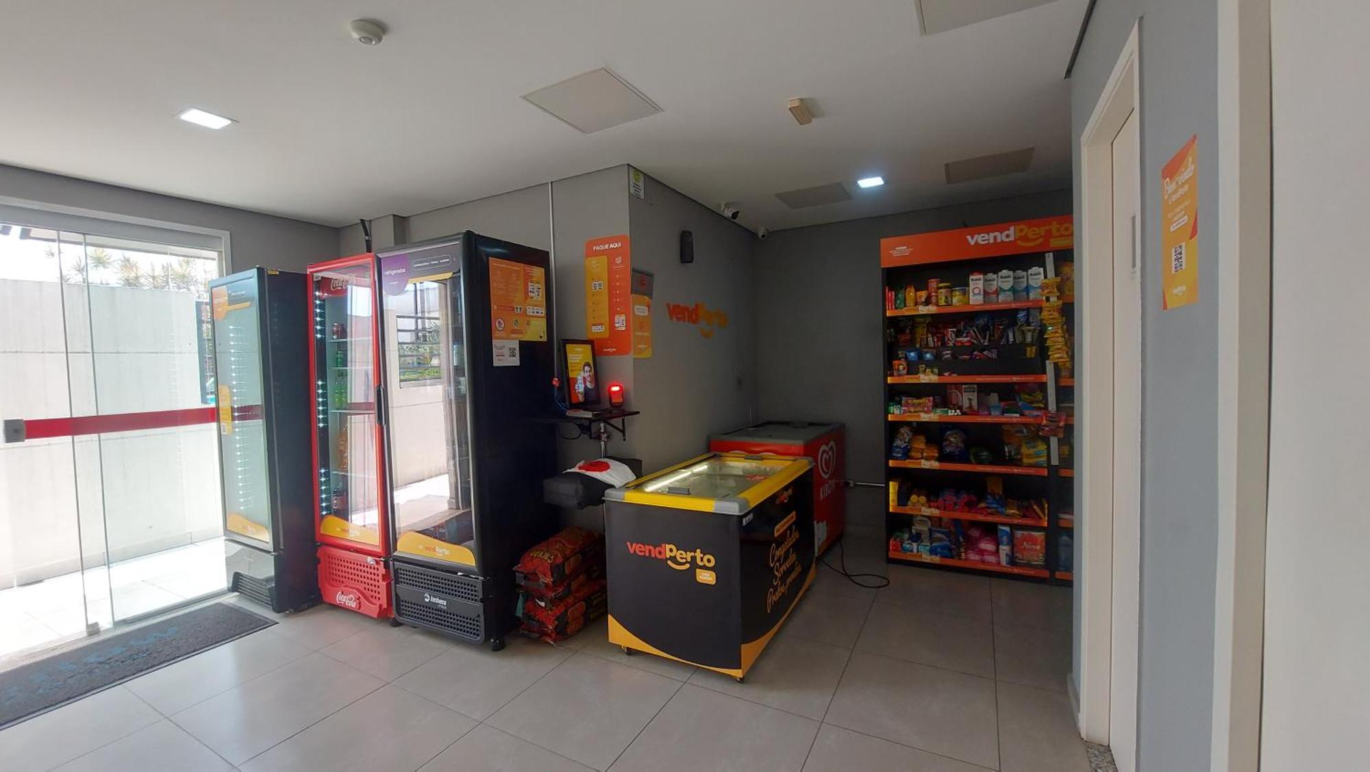 Apartamento Piscina, Academia E Vaga | Brazilian Corner